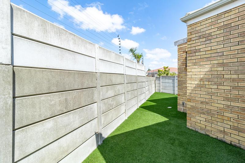 3 Bedroom Property for Sale in Hunters Creek Western Cape